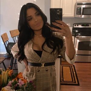 Meet your Posher, Cristina